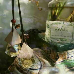 Tinh dầu mùi già ÚI CHÀ (10ml)