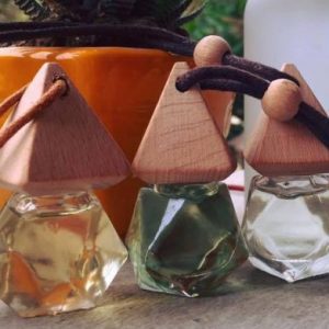 Tinh dầu treo long não ÚI CHÀ 8ml